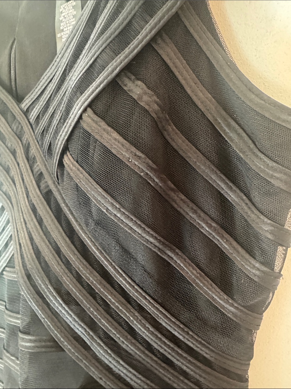 Sandra Darren Size 12 Black Dressy Detail Top - Picture 13 of 13